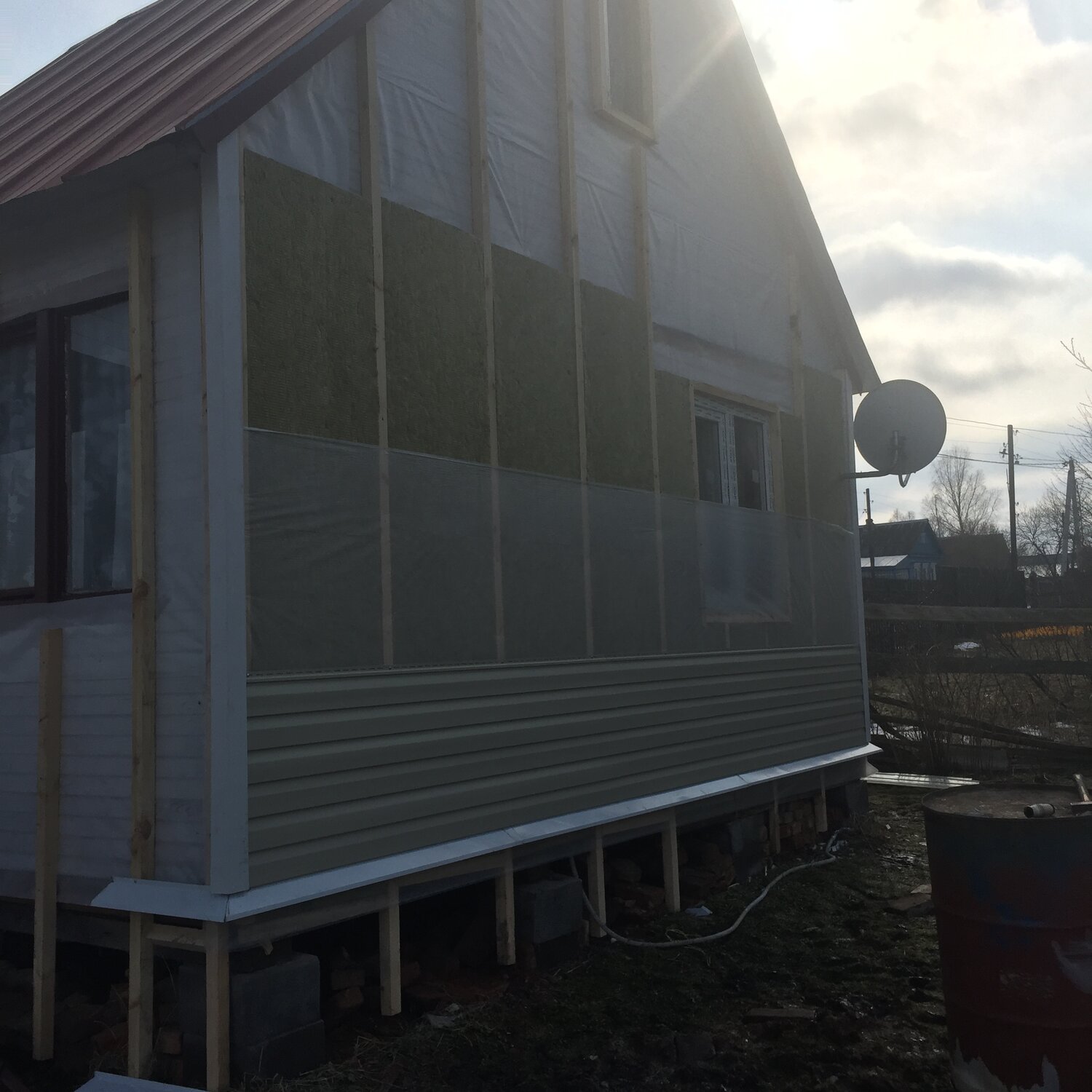 дача, дом, в деревне, каркасный дом обшитый профлистом, лоджия в каркасном доме