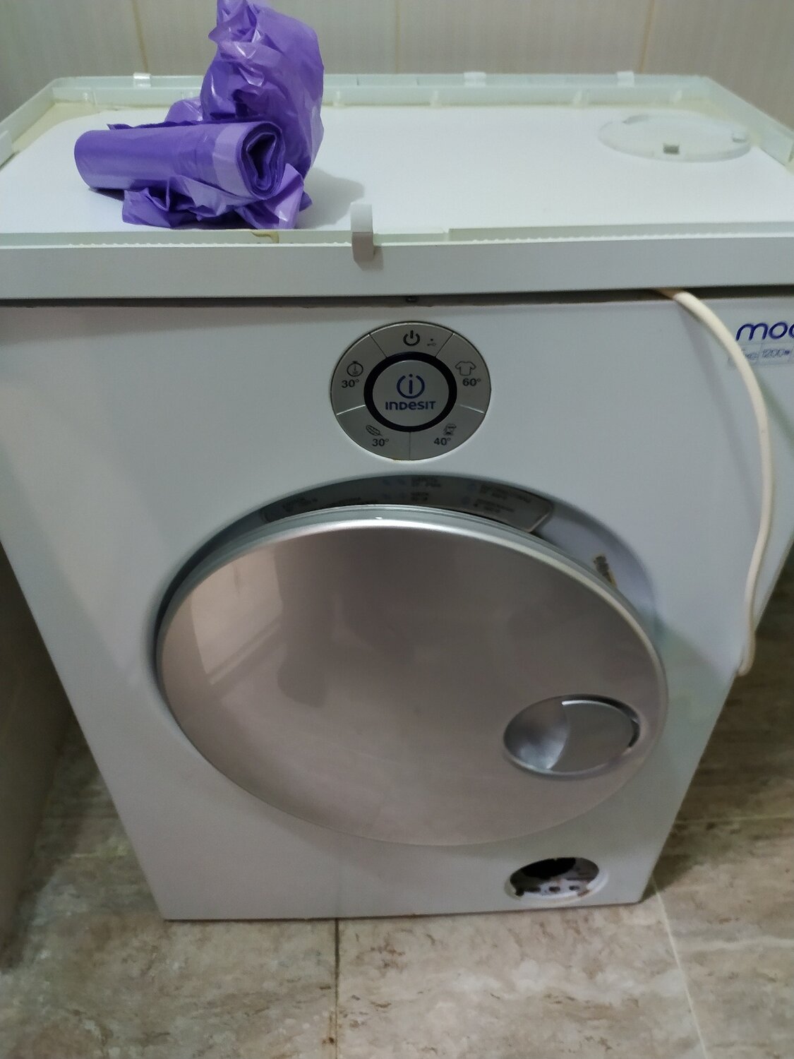 бытовая техника, indesit, indesit sixl 106 eu, индезит луна стиральная машина, техника
