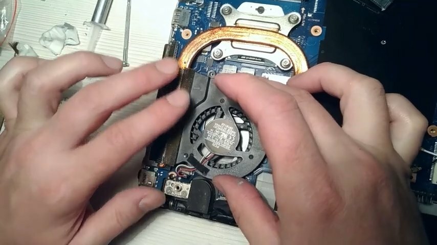 ремонт, замена dvd на вентилятор в ноутбуке, разъем мультируля ауди а6, разобранные, разборка