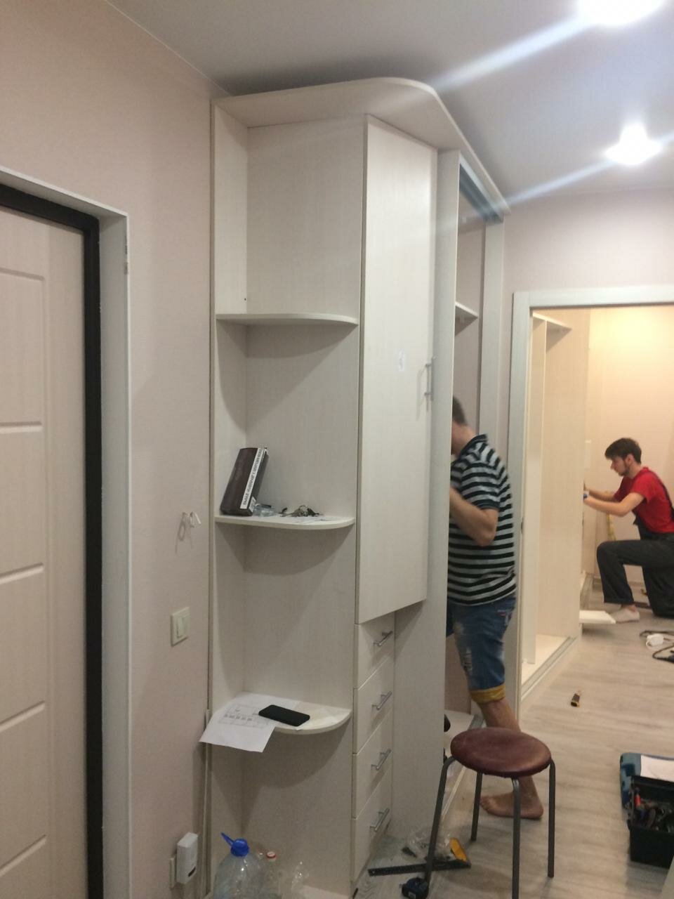 прихожая, шкаф в маленькую прихожую, шкаф, шкаф купе с открытой секцией в прихожую, шкаф купе
