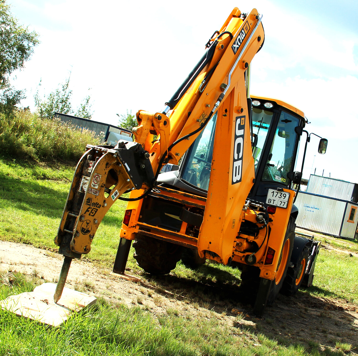 гидромолота jcb 3cx, экскаватор погрузчик jcb 3 cx, jcb 3cx sm, гидромолот на jcb 5cx, гидромолот на базе погрузчика