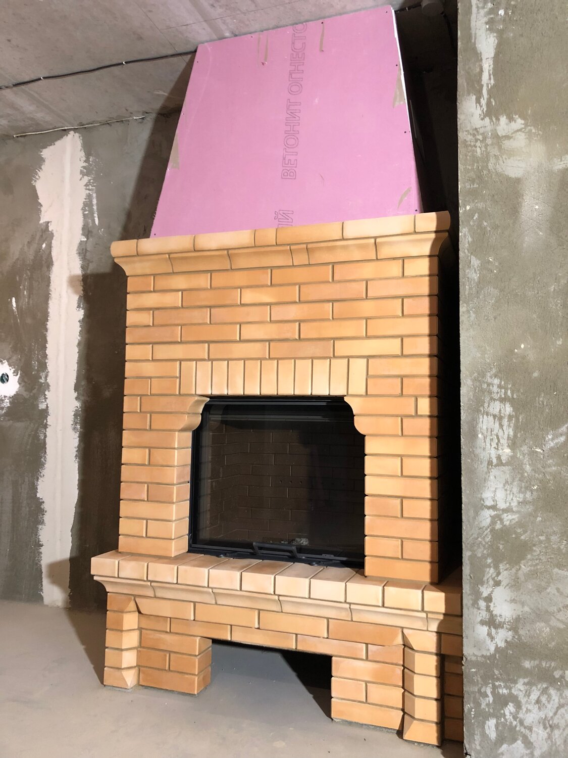 кирпичная печь камин, печь камин из кирпича, камин из кирпича, кирпичный камин, камин с топкой из кирпича
