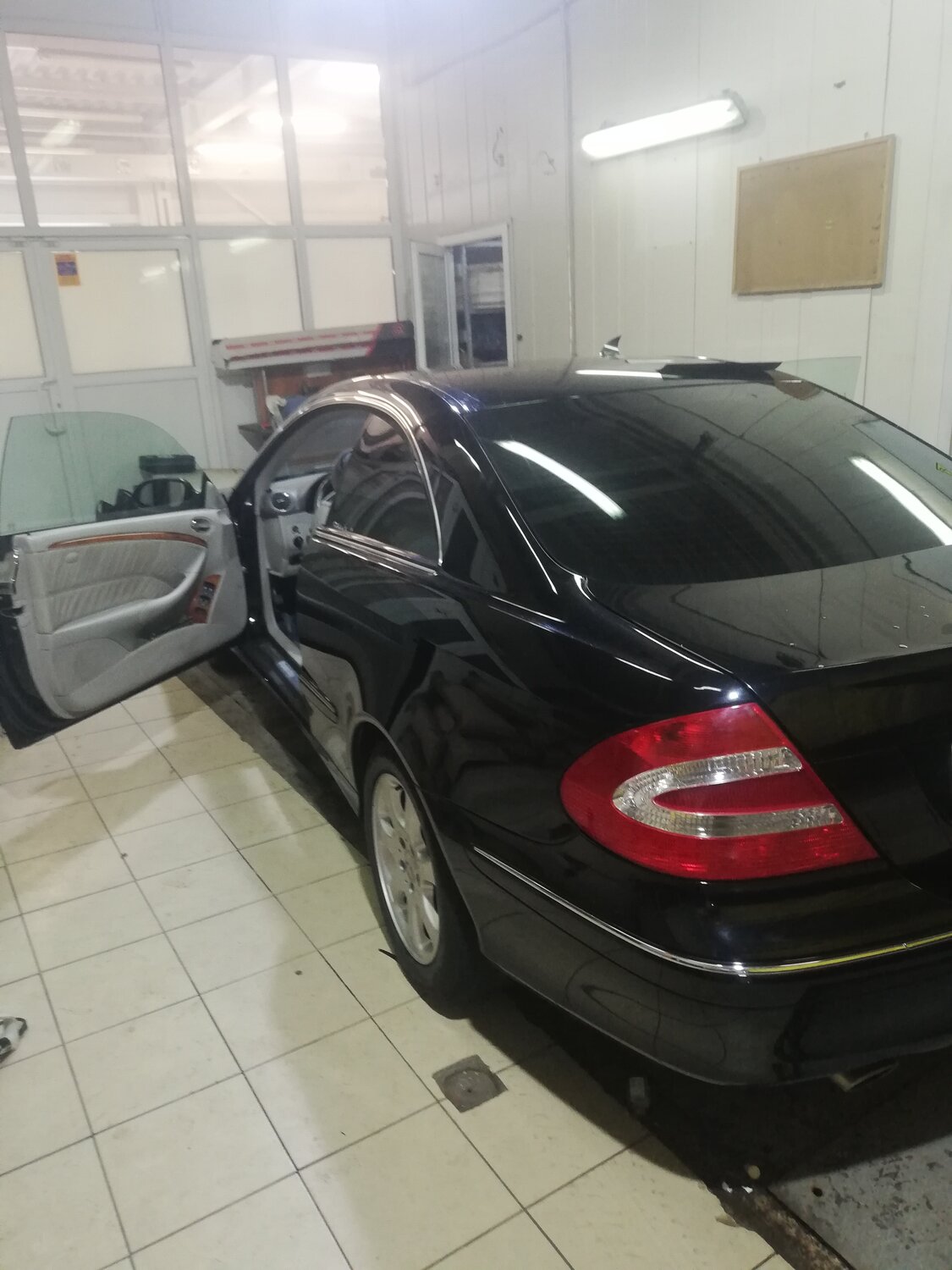 mercedes-benz w211, mercedes-benz w220, mercedes-benz, mercedes-benz s-класс, Mercedes-Benz CLK-klasse II (W209)