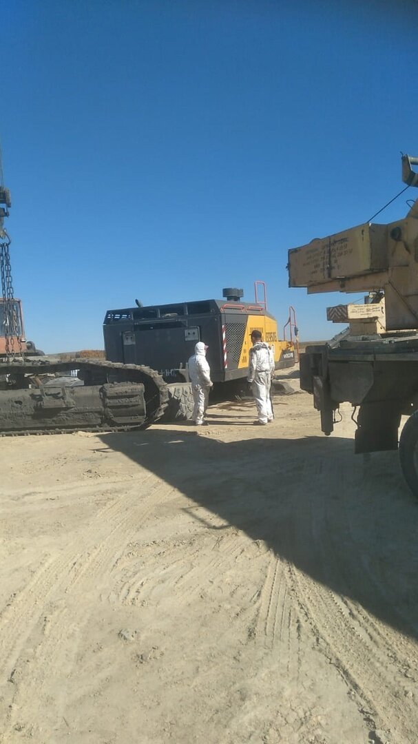 вилочный автопогрузчик, дорога, горный комбайн wirtgen 2500 sm боксит, техника, песчаный карьер