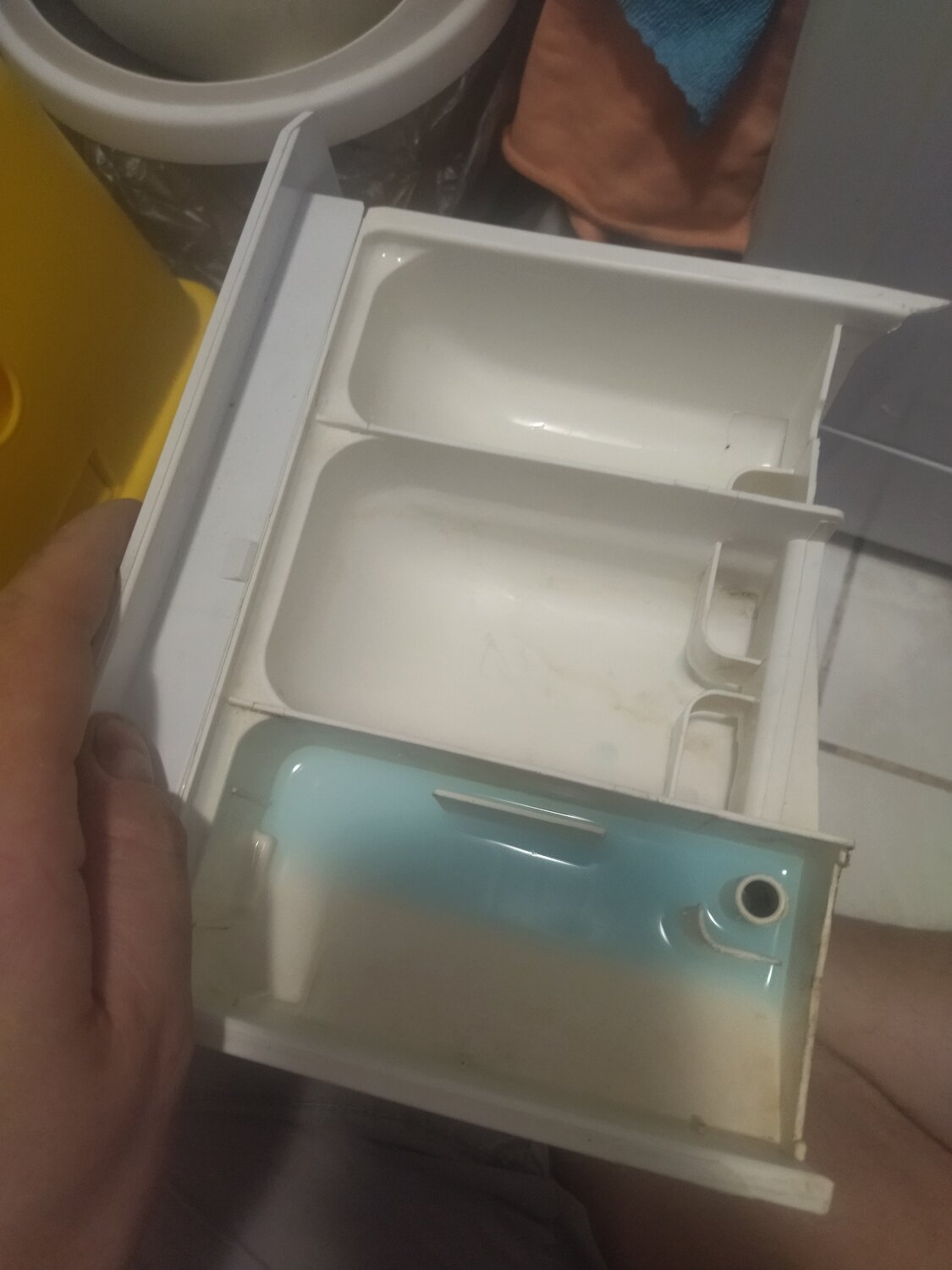 стиральная машина indesit iwub 4085, дубеет порошок в лотке стиральной машины, индезит стиральная машина лотк, стиральная машина indesit, порошкоприемник (дозатор) для стиральной машины для indesit iwuc 4105 (cis)
