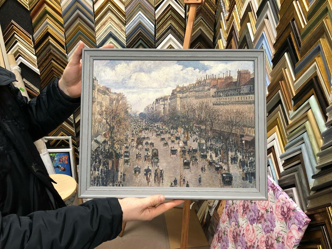 камиль писсарро бульвар монмартр после полудня солнечно, писсарро бульвар монмартр в париже, писсарро бульвар монмартр, камиль писсарро «бульвар монмартр», 1897, камиль писсарро. "бульвар монмартр в париже" 1897