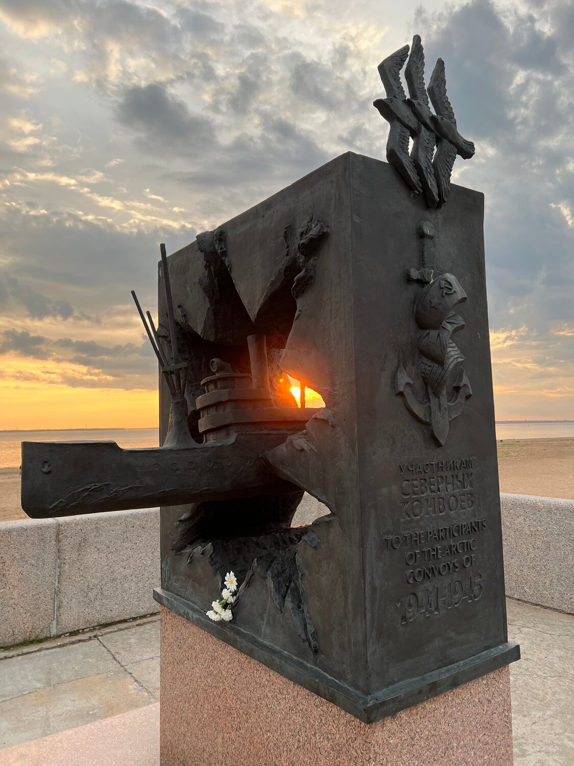 памятник северным конвоям в архангельске, памятник, памятник морякам, памятник конвоям в архангельске, памятник погибшим