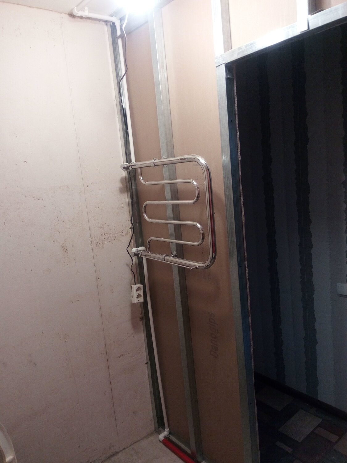 Монтаж полотенцесушителя