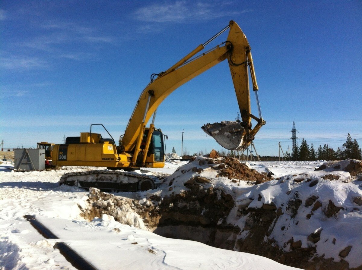 экскаватор komatsu pc300, экскаватор зимой, экскаватор гусеничный komatsu pc200 - 8mo, hyundai 250 экскаватор, гусеничный экскаватор komatsu pc400-7