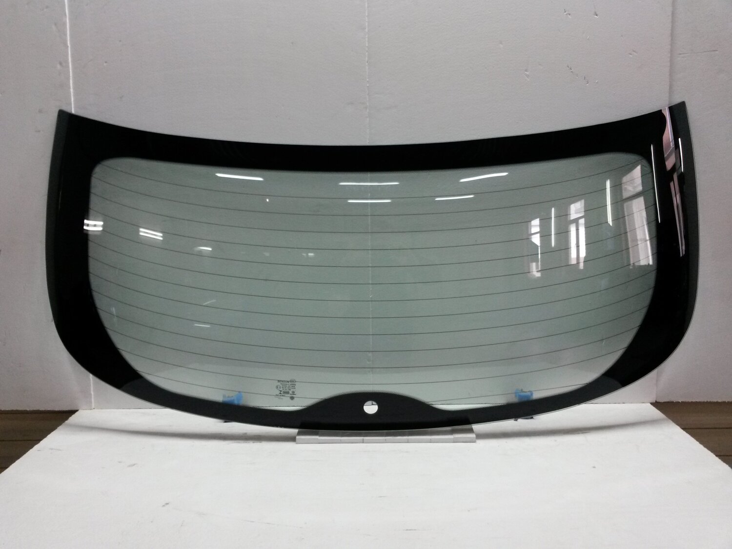 стекло с обогревом 2097461 ford ecosport, заднее стекло kia sportage 4, заднее стекло 6ru845051lnvb, тигуан заднее стекло, заднее стекло хендай санта фе