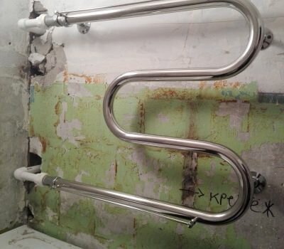 полотенцесушитель крепление, полотенцесушитель, полотенцесушитель сварной, полотенцесушитель большим змеевиком, полотенцесушитель б/у