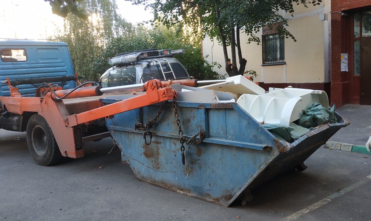 вывоз мусора контейнер 8 м3, вывоз мусора частный сектор контейнер 8 м3, техника, вывоз мусора 8 кубов, спецтехника