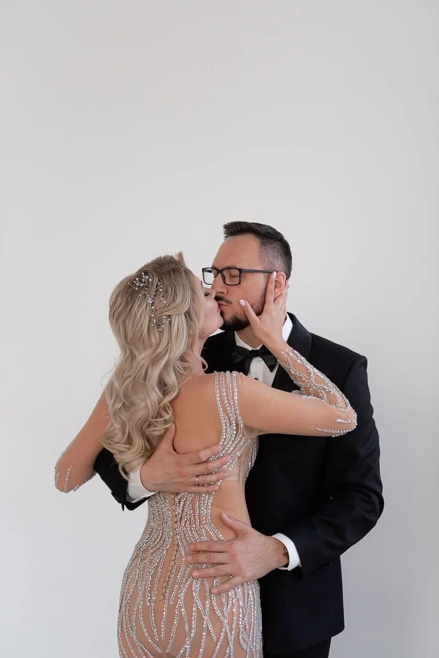 девушка, юлия ковальчук и алексей чумаков поцелуй, известные телеведущие, алексей чумаков измены, ольга орлова и влад кадони