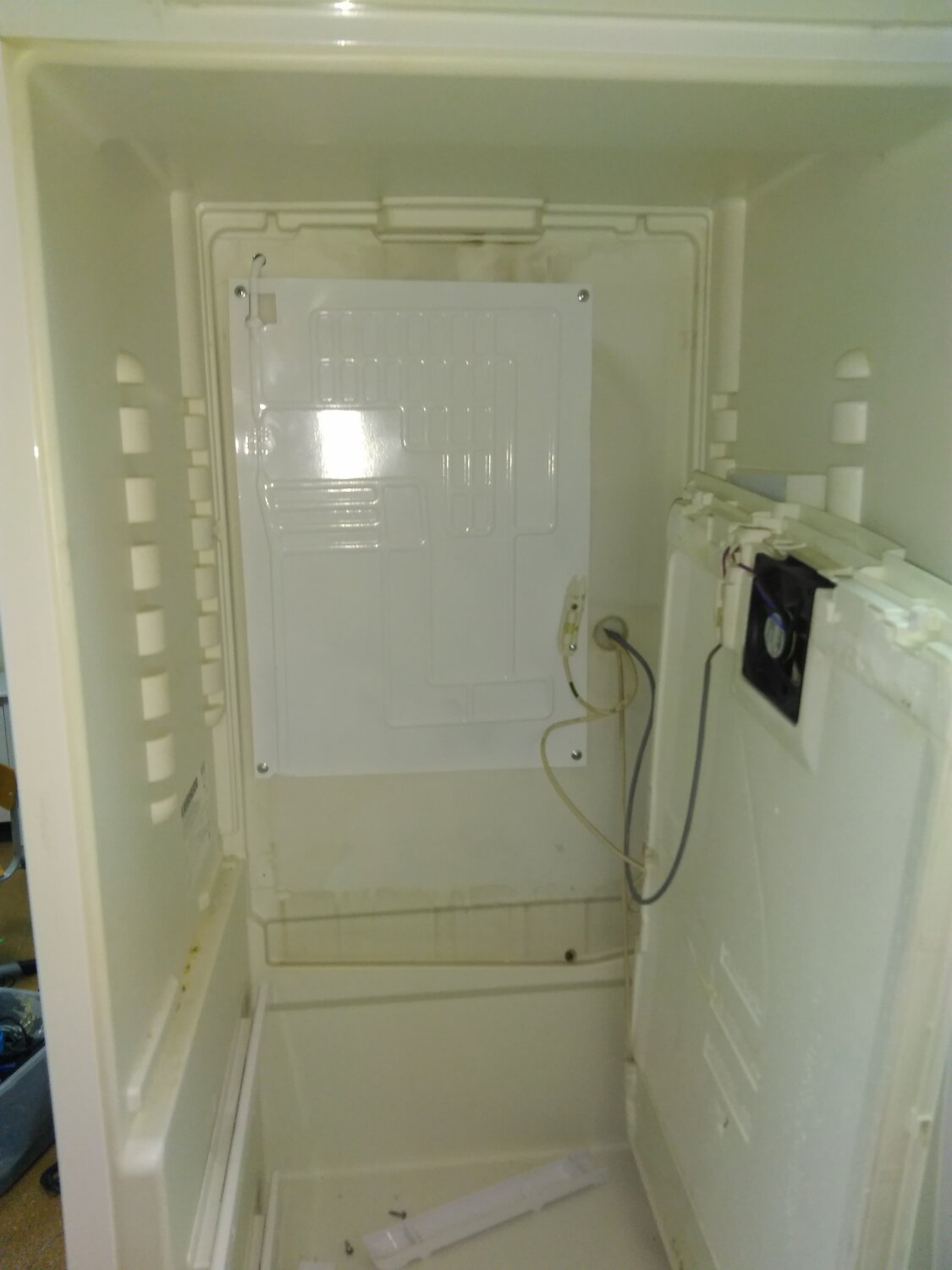 холодильная камера, холодильник, навесной испаритель для холодильника индезит, холодильник бу, навесной испаритель для холодильника