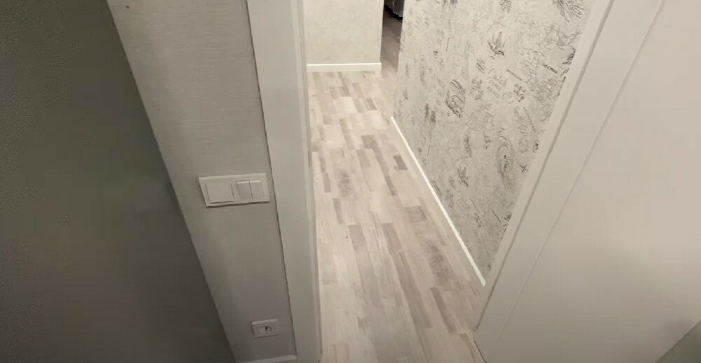 квартира, комната в квартире, квартира ремонт, квартира на улице, дверь