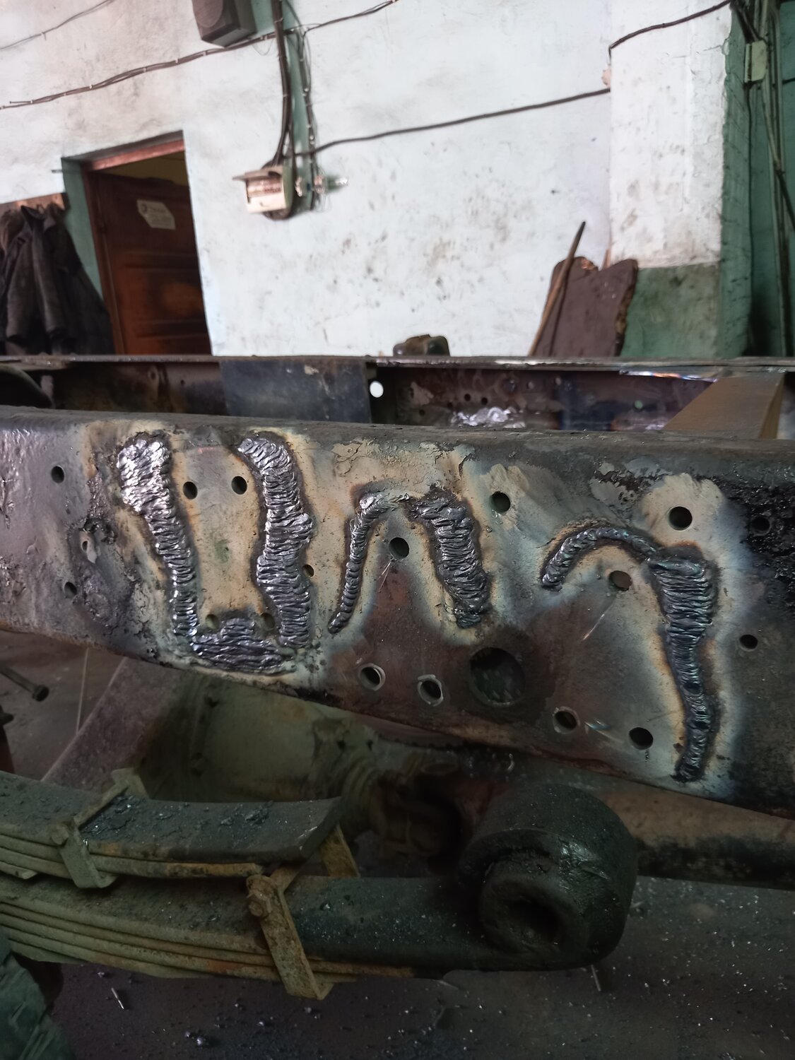 сварка рамы грузового автомобиля, рама камаз, рама газ 53, сварка рамы, номер рамы камаз 55111