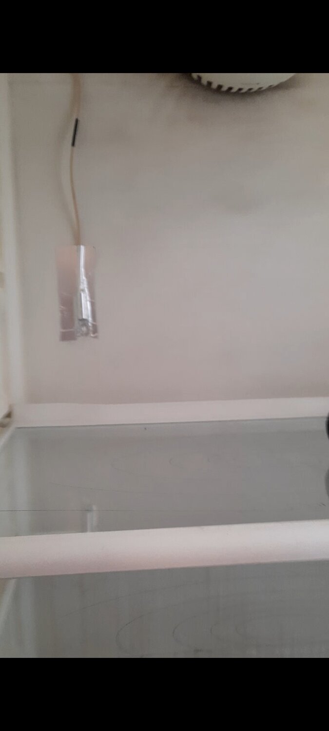 электрокарнизы для штор, рулонные шторы, магниты для рулонных штор, крепление для рулонных штор на стену с толстой трубой, розетка в подоконнике