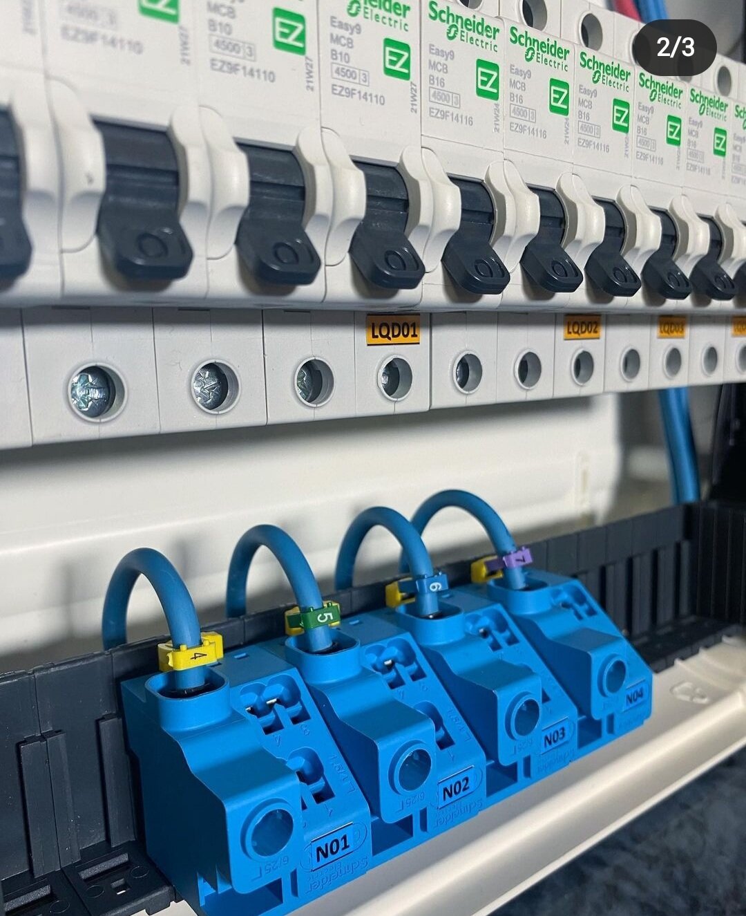 электротехническое оборудование, защита от перенапряжения schneider electric la4frce, автоматы для проводов, распределительный щиток, автоматический выключатель