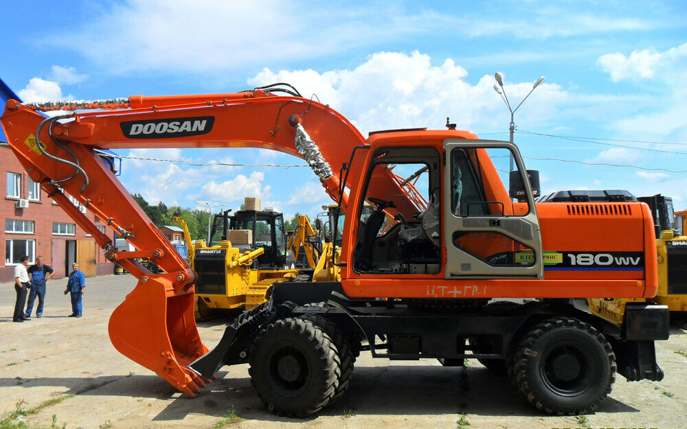 колесный экскаватор doosan dx160w, колесный экскаватор doosan s180w, колесный экскаватор doosan dx210w, экскаватор doosan колесный 180, дусан 180 колесный экскаватор