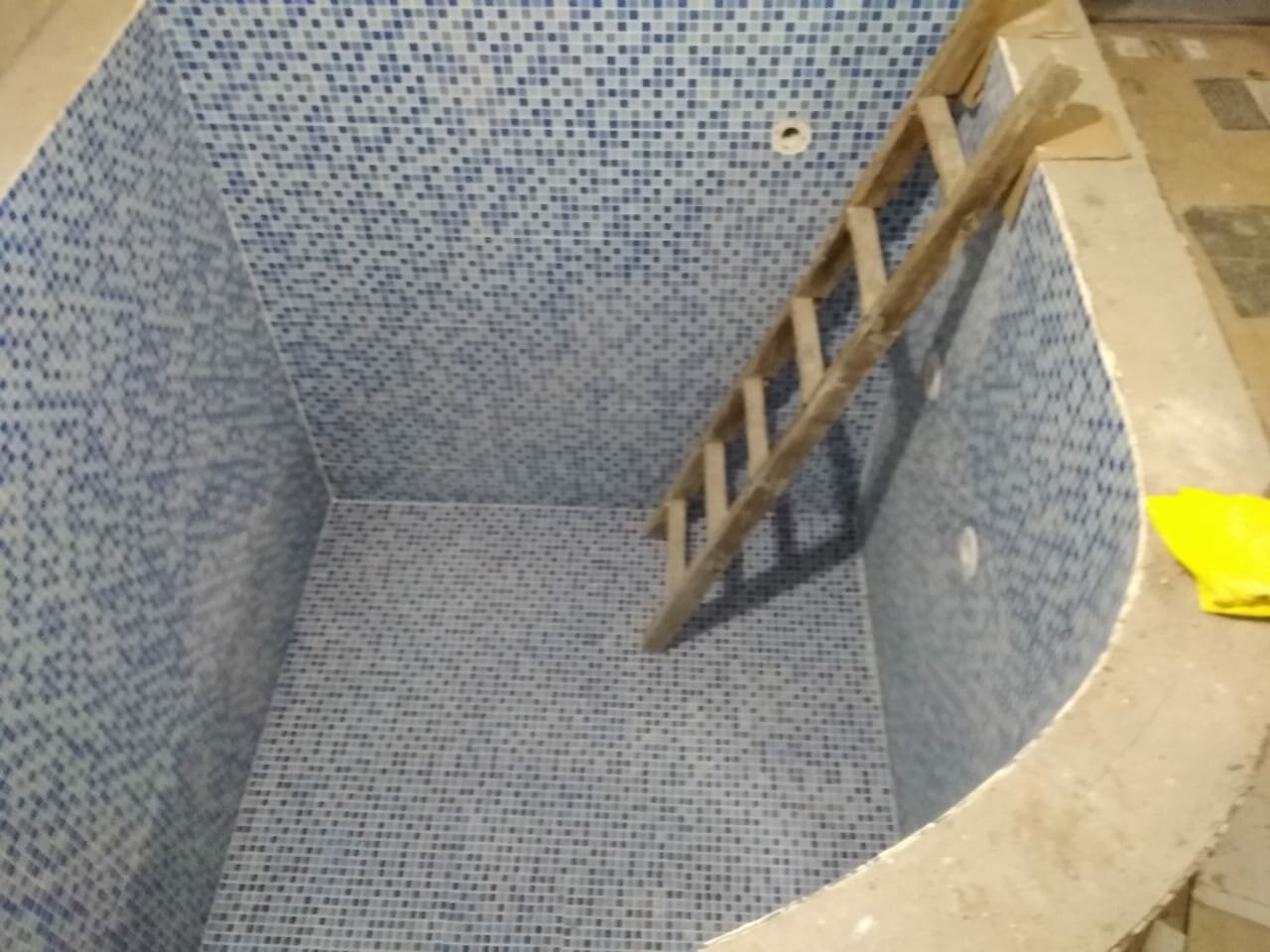 бассейн мозаика, чаша бассейна, укладка бассейна мозаикой, купель бассейн 3м, отделка бассейна