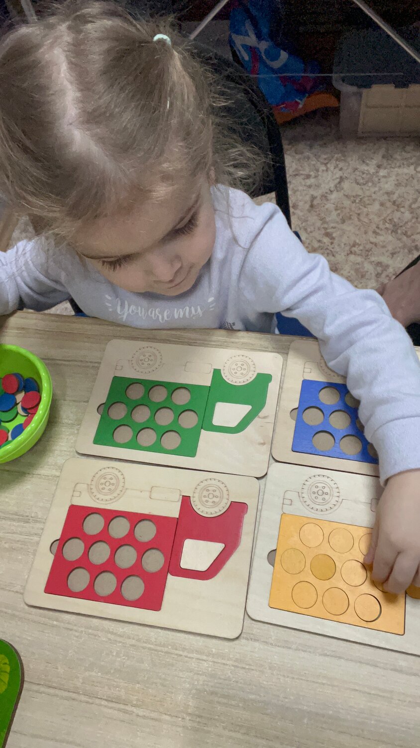 сортер raduga kids грузовики rk1098, raduga kids деревянная мозаика, мозаика сортер грузовик, raduga kids мозаика грузовики, развивающие игры