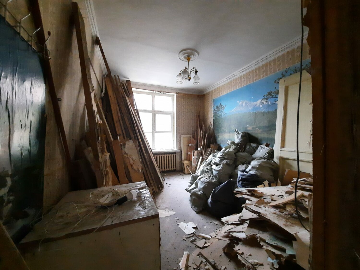 квартира, разруха в квартире, припять 1986 детский сад, заброшенные, взрыв газа в квартире
