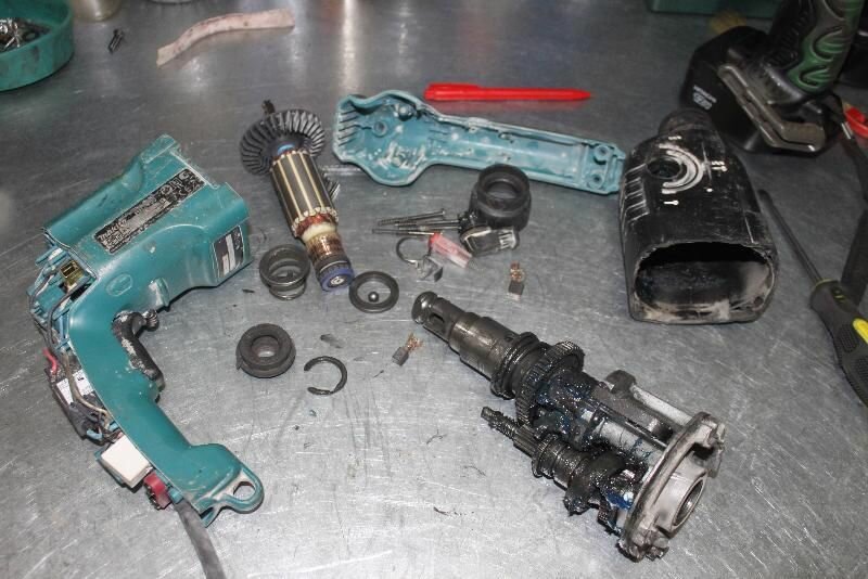 разобрать перфоратор макита 2450, сборка редуктора перфоратора макита, перфоратор макита 2450 разборка редуктора, перфоратор макита, сборка редуктора перфоратора метабо 26 50