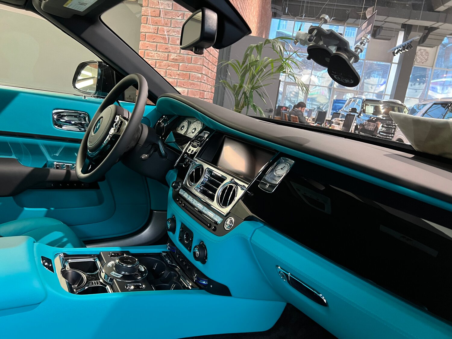 роллс ройс куллинан интерьер, rolls royce wraith черный салон, rolls-royce ghost, роллс ройс фантом, Rolls-Royce Wraith