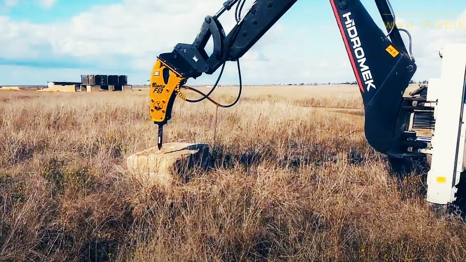 гидромолот delta f5 на экскаваторе, гидромолот jcb hm033t, гидравлический молот, гидромолот jcb hm 160, гидромолот hm 385 q