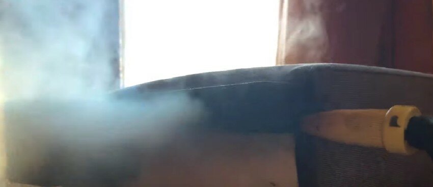 человек, гибка металла, шпионская камера, сперма в презервативе, в машине