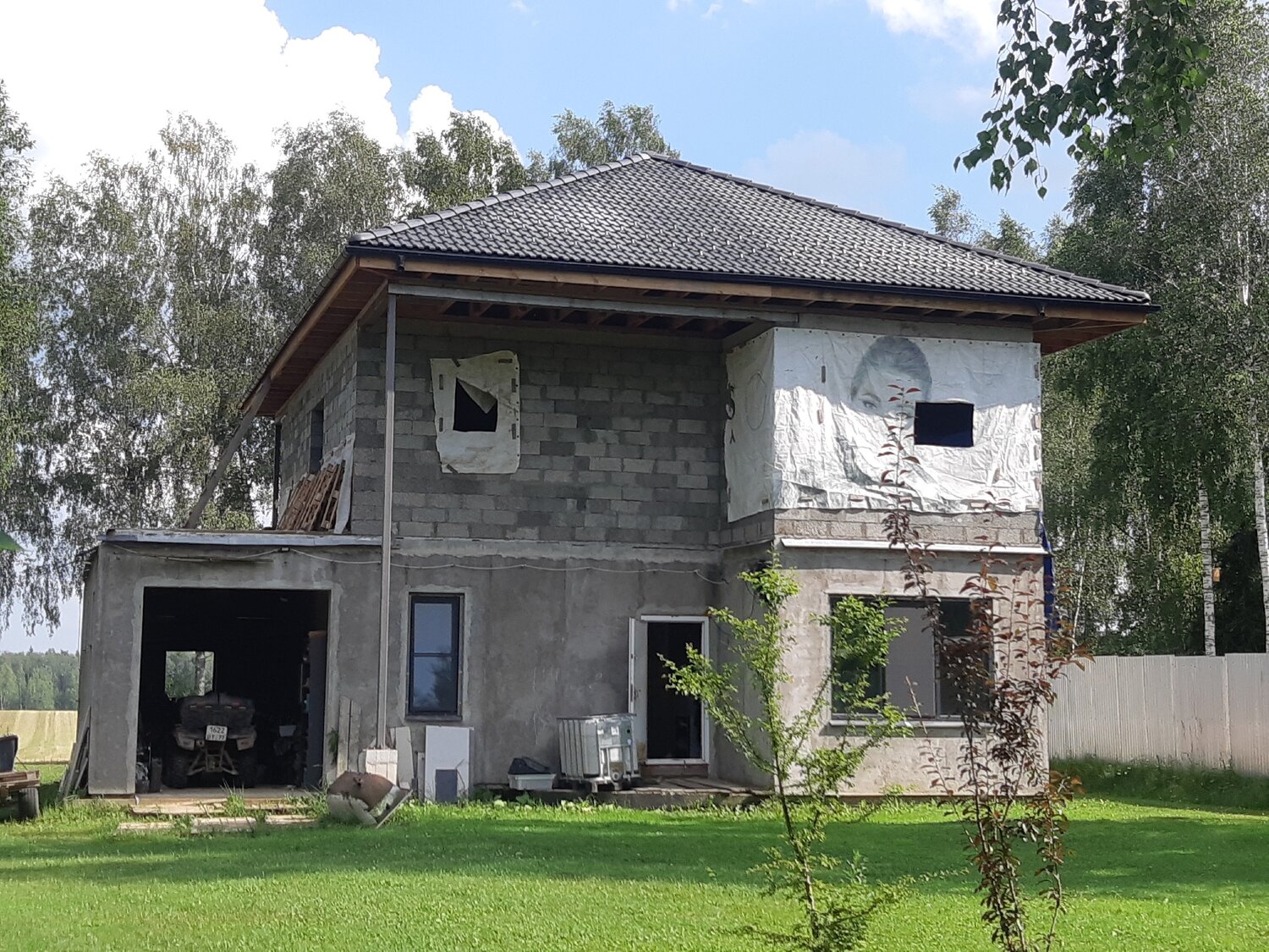 дом в, дом из газобетона, дом из полистиролбетона с односкатной крышей, арболитовые блоки, арболит дом