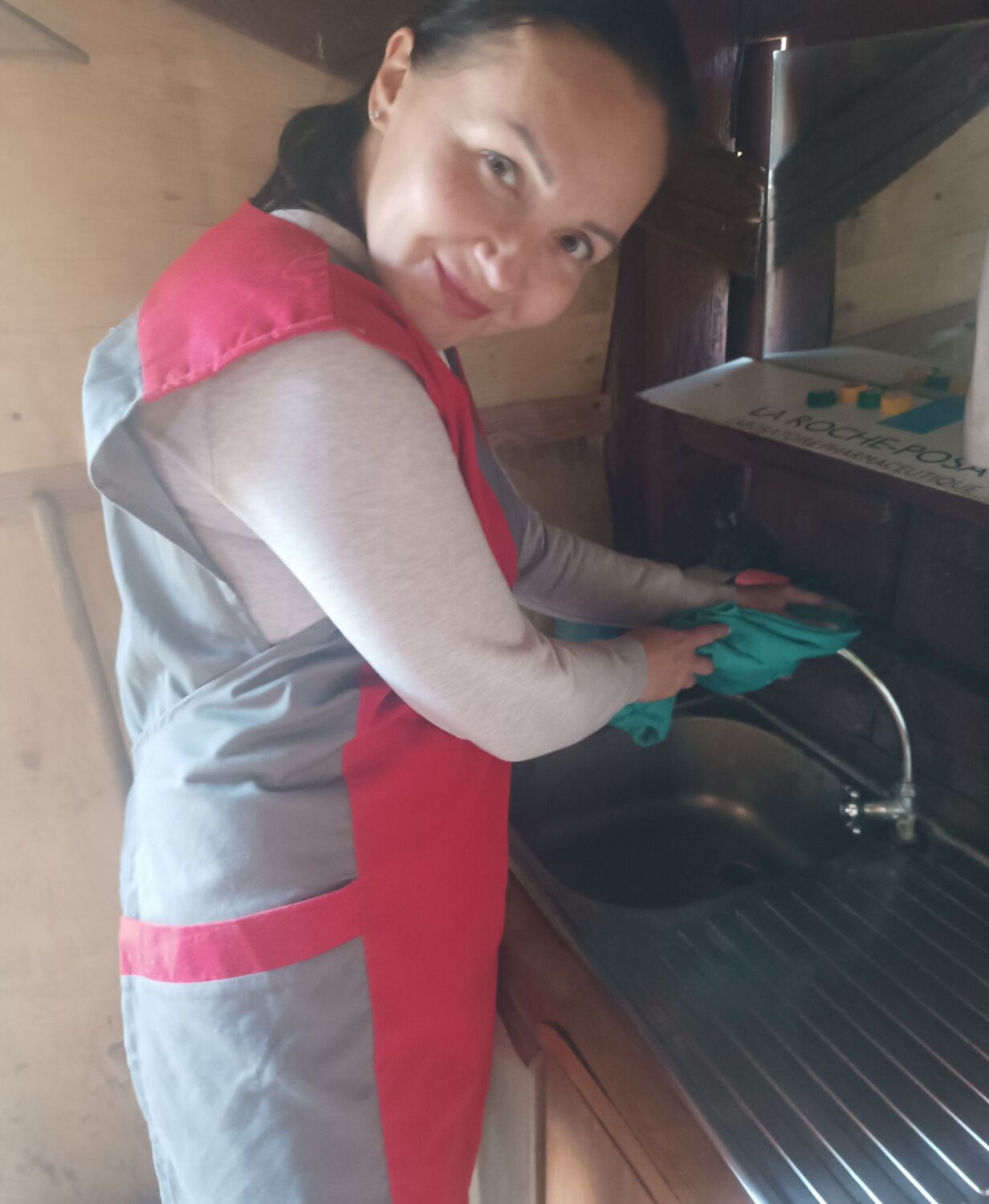 уборщица посудомойщица, уборка, клининг уборка, посудомойщица, для уборки дома