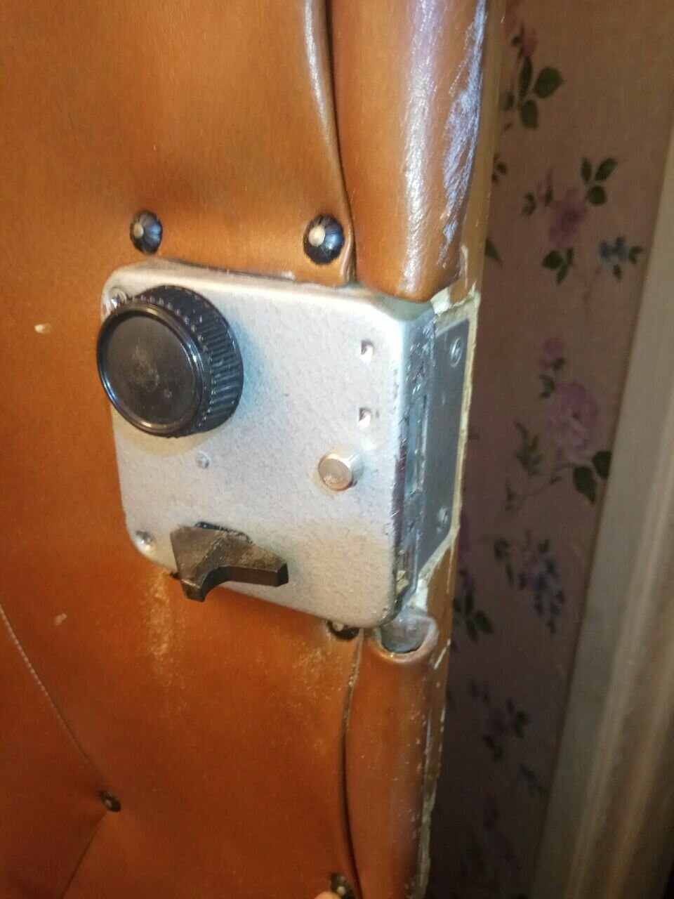 замок двери газ 69, газ м20 победа салон, замок двери уаз 3303, замок двери уаз, замок входной двери
