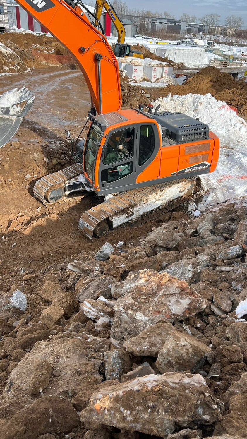 экскаватор doosan dx 225 lca, экскаватор hitachi zx 330, doosan dx 300 lca, hitachi zx 200, hitachi zx 240
