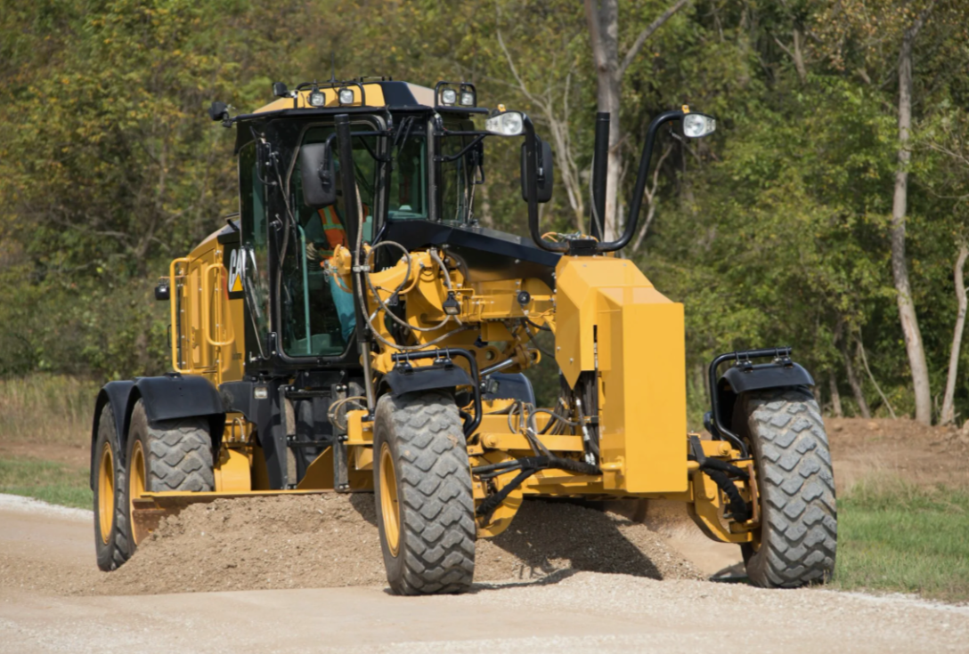 автогрейдер, грейдер, машинист автогрейдера, автогрейдер cat 160k, грейдер катерпиллер 14м