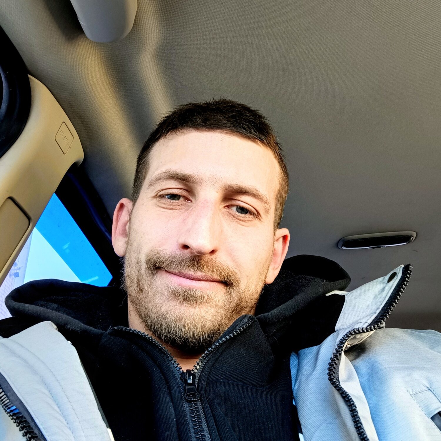 Александр Бугров