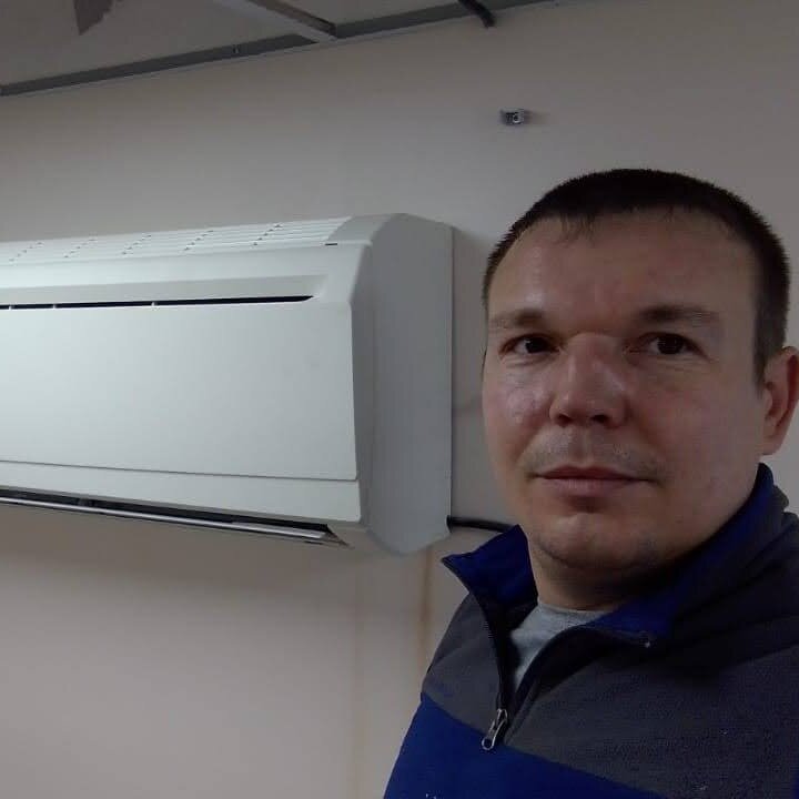 Николай Сизов