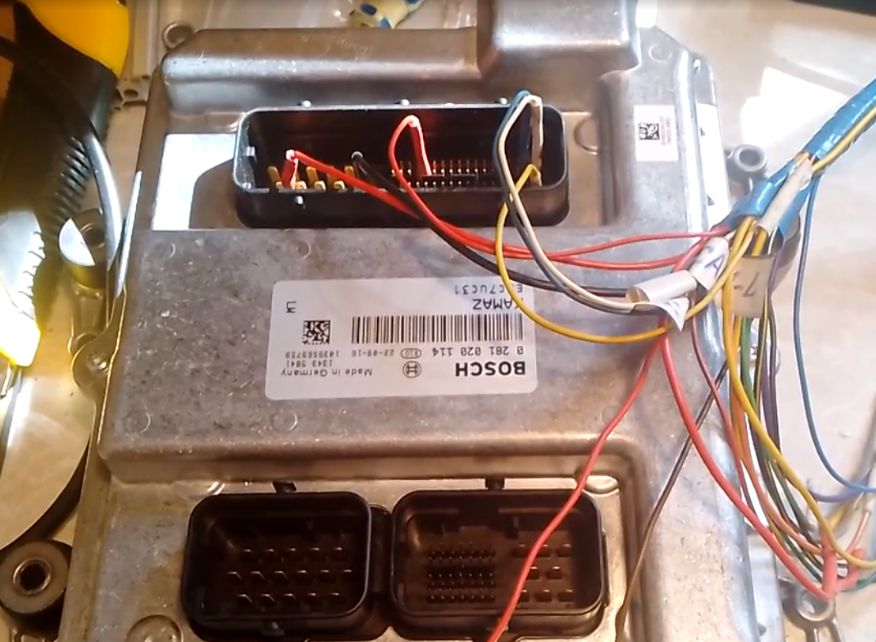 edc 7 uc 31 подключение на столе, распиновка эбу бош, электронный блок управления двигателем, edc 7 uc 31 распиновка эбу, распиновка edc 7 uc 31