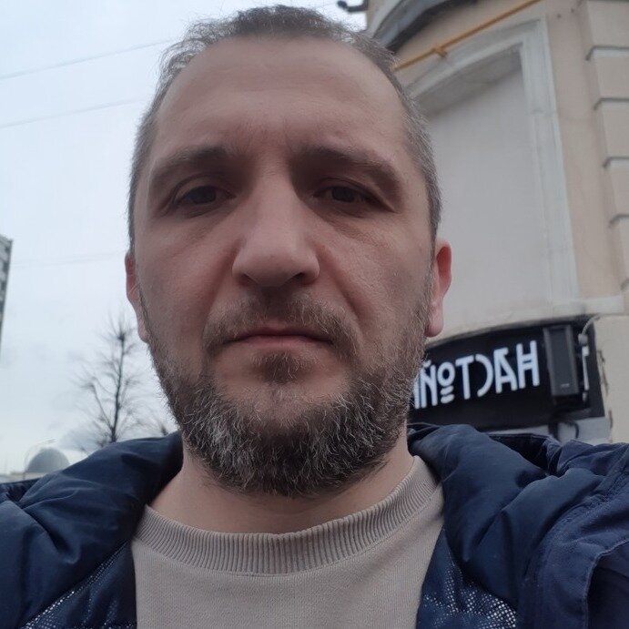 Камил Салманов