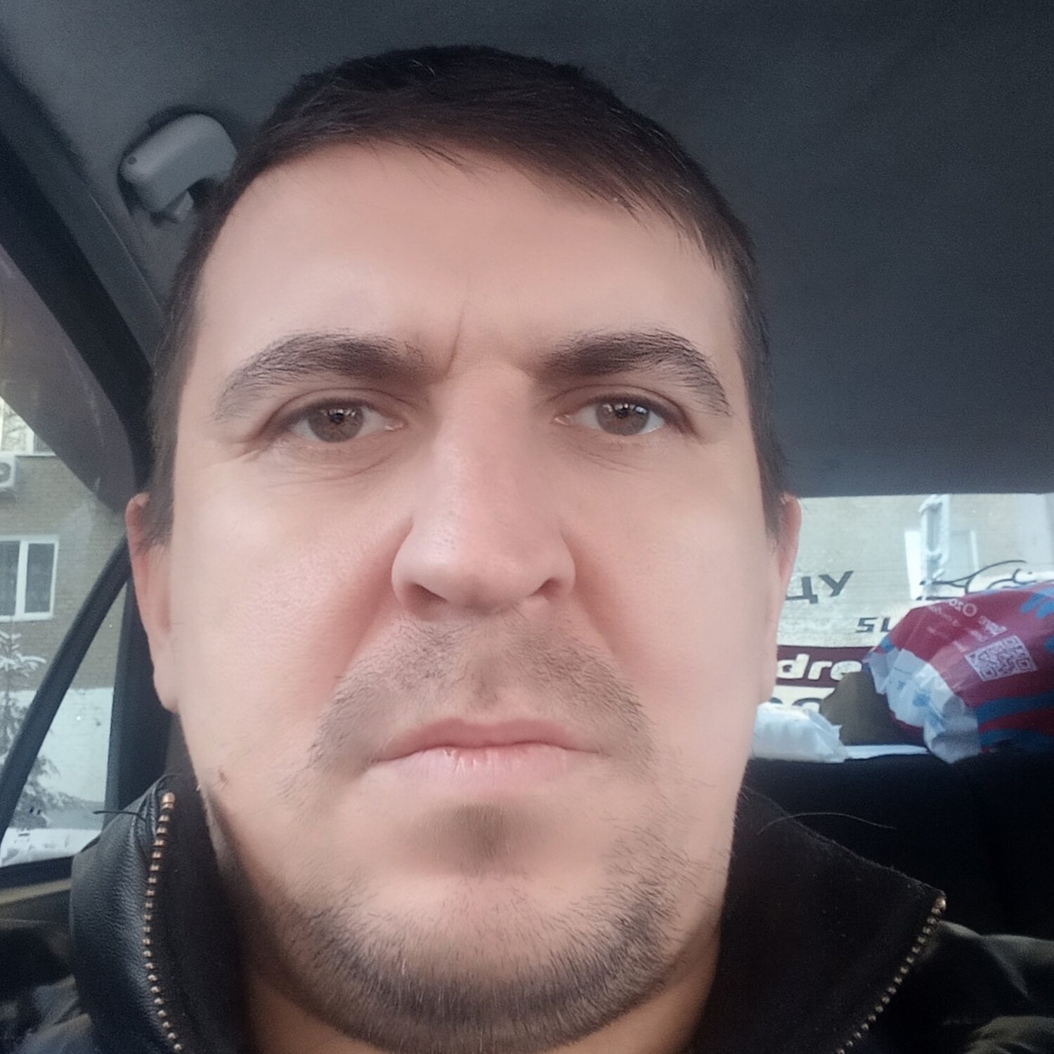 Роберт Хакимов