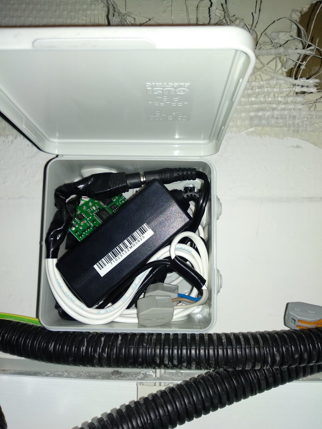 роутер ростелеком sml 482, сварочный аппарат hitachi w160, d-link dap-2310, электроника, модем gsm simcom для binar 5s
