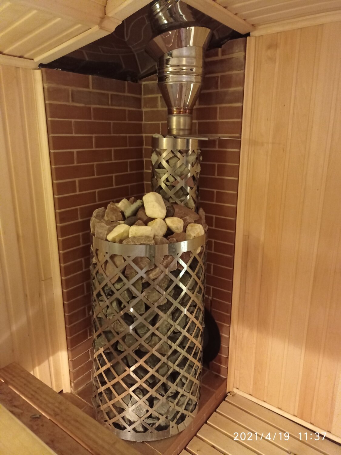 внутренняя отделка печи в бани, отделка печки в парилке, дровяная банная печь варвара терма-каменка, отделка печи в парной, печь в парилке