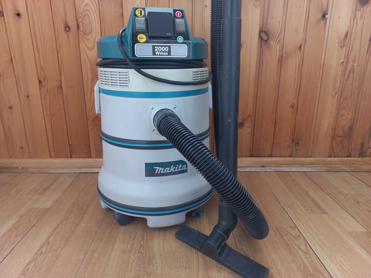 пылесос строительный makita 440x, пылесос makita, промышленный пылесос makita, строительный пылесос макита 448, пылесос строительный макита