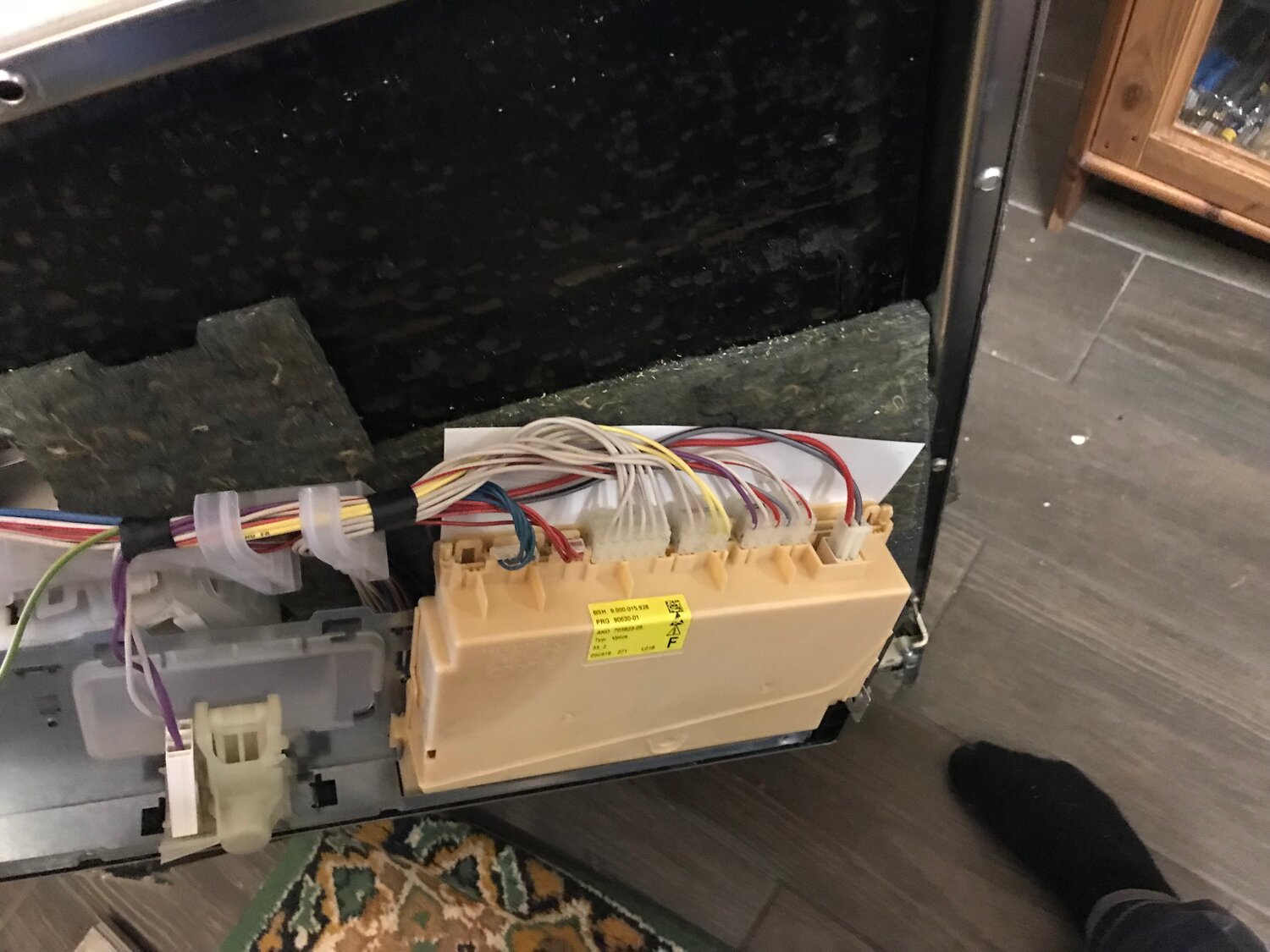 electrolux посудомоечная машина oshibka i30, посудомоечная машина bosch е9, посудомоечная машина electrolux, микроволновая печь lg ms-1948w, посудомойка bosch