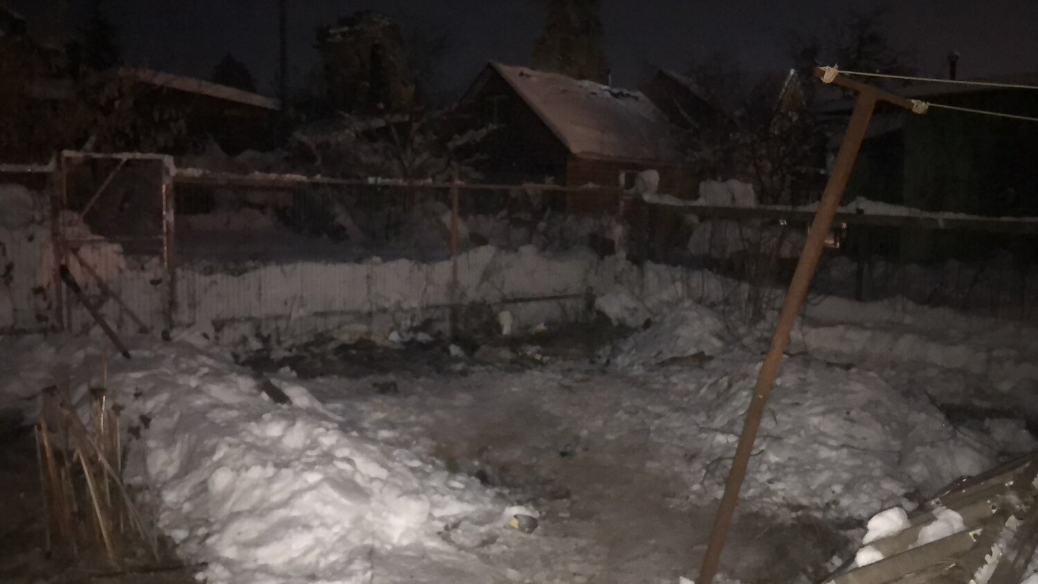 обрушилась крыша веранды снег, снег, в деревне, ведьмина изба предсказания на 2022