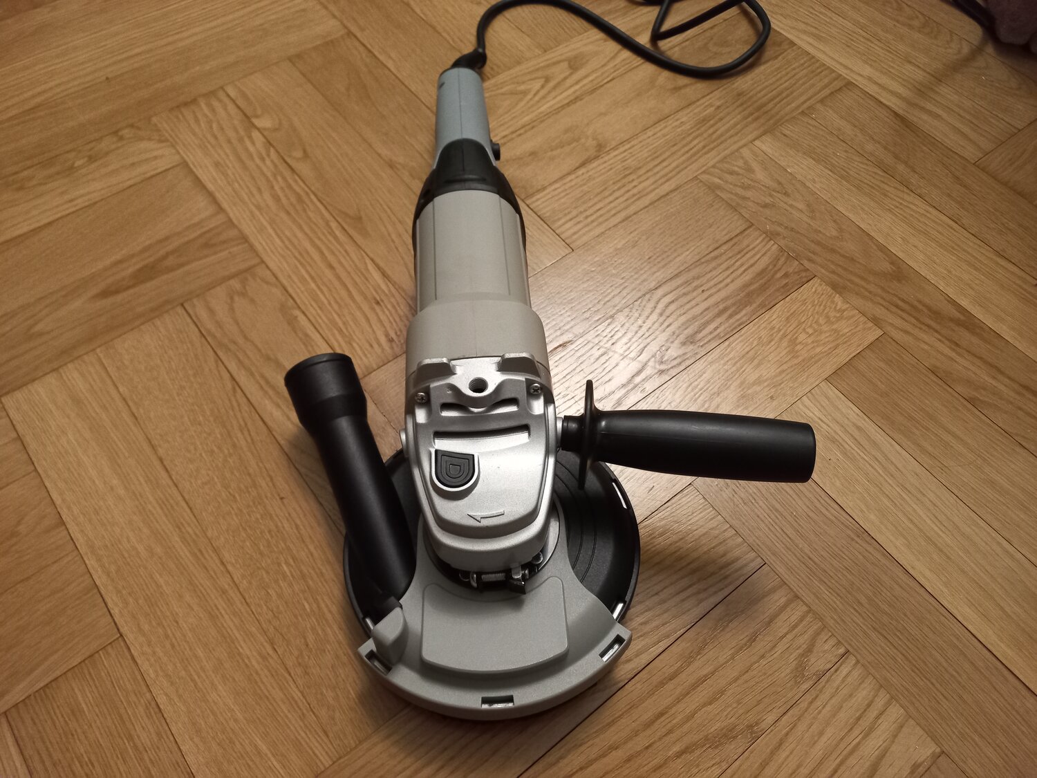 интерскол мшу-125/1400э, кожух для интерскол мшу-125/1400э, штроборез интерскол пд-125/1400э, шлифмашина угловая интерскол мшу-125, шлифовальная машина интерскол мшу-125/1400э 380.1.0.00