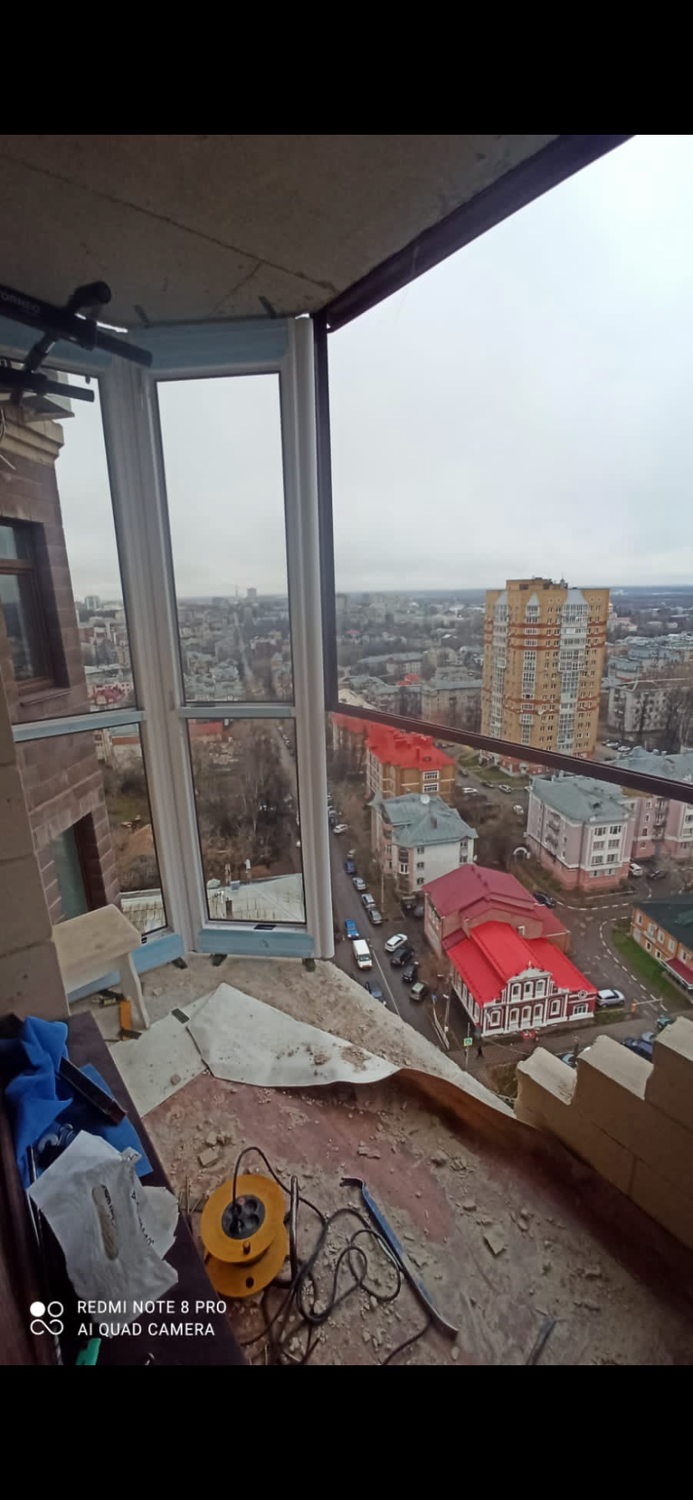 окно балкон, жилой комплекс, панорамные окна балкон, на балконе, балкон лоджия