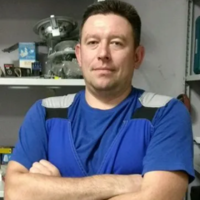 Алексей Кузнецов