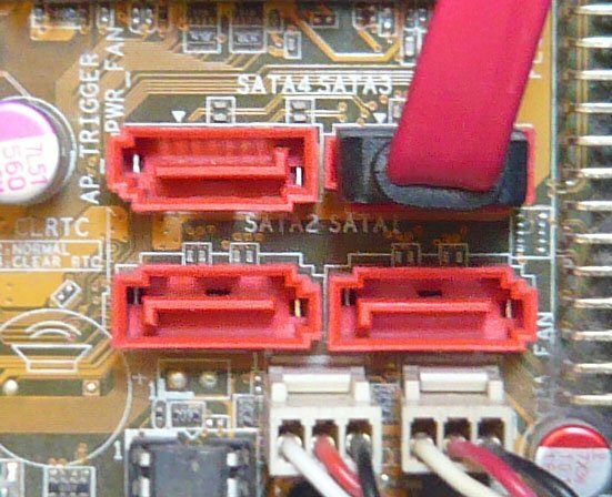 sata разъем на материнской плате, sata 2 разъем на материнской плате, разъём sata 2 на материнской плате, sata 3 разъем на материнской плате, sata разъем