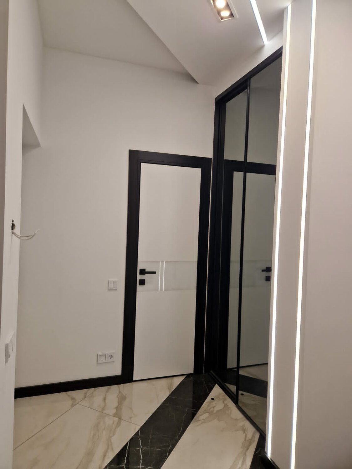 Дизайн-проект интерьера прихожей